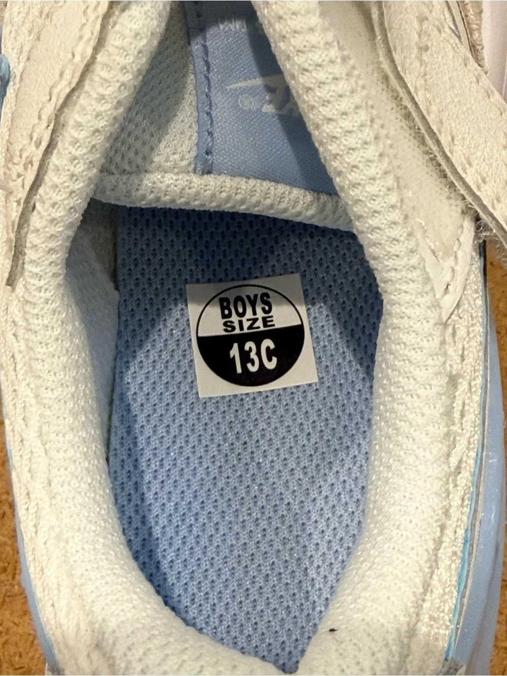Nike Kids' Air Max SYSTM summit white/cobalt bliss size 13